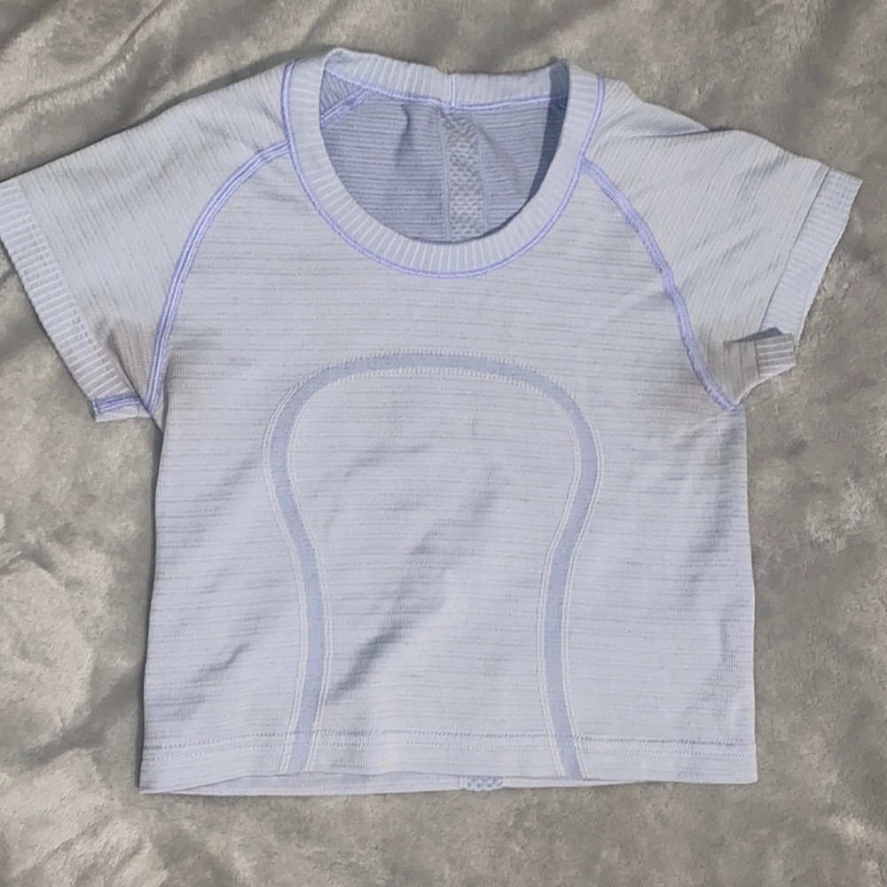 Lululemon Swiftly Tech Short Sleeve Shirt cropped